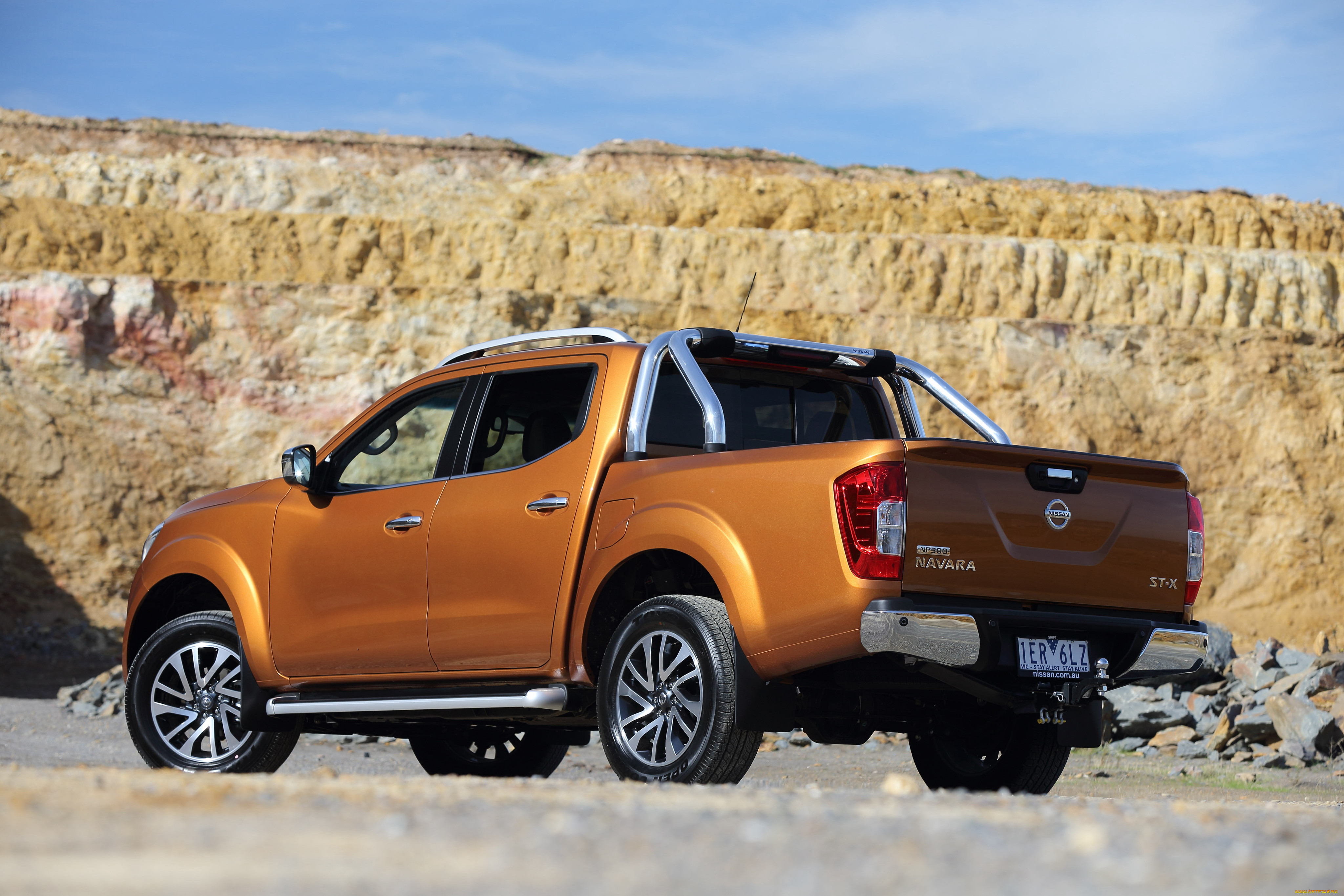 Nissan пикап Navara 2021